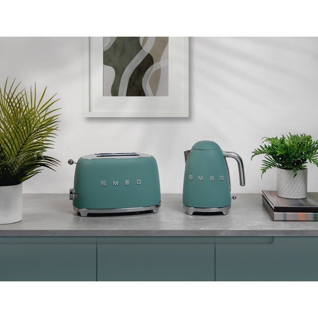 Smeg KLF03EGMEU electric kettle 1.7 L 2400 W Green
