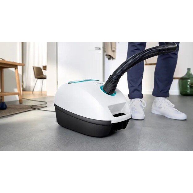Bosch Serie 4 BGB41HYG1H 600 W white bagged vacuum cleaner 1