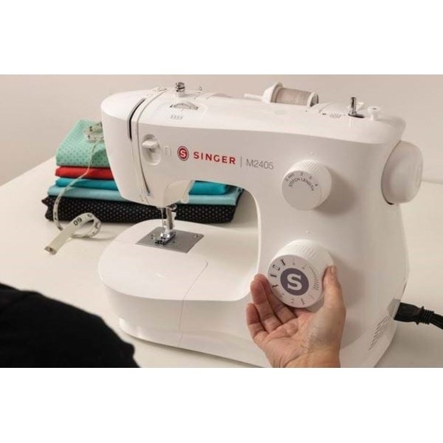 Singer | Sewing Machine | M2405 | Number of stitches 11 | Number of buttonholes 1 | White