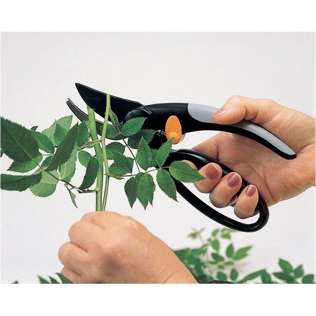 FISKARS SCISSOR PRUNING SHEARS