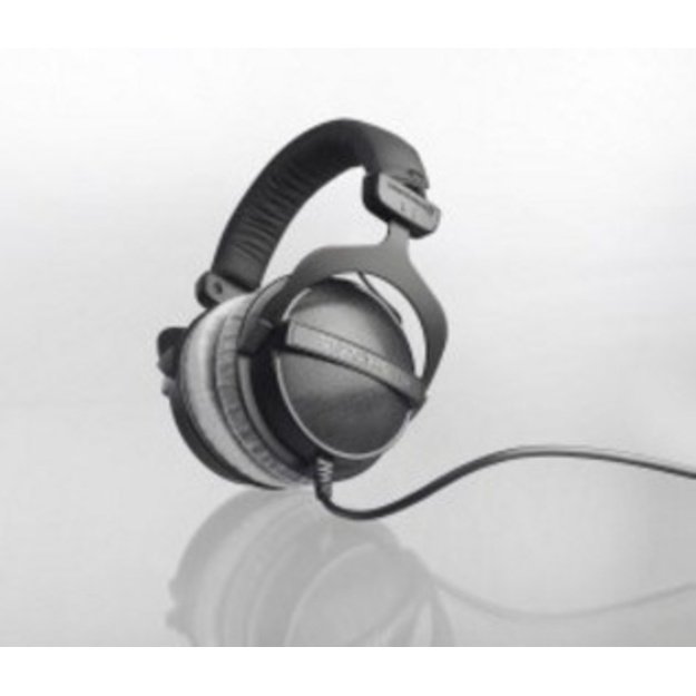 Beyerdynamic | Reference headphones | DT 770 PRO | Wired | On-Ear | Black