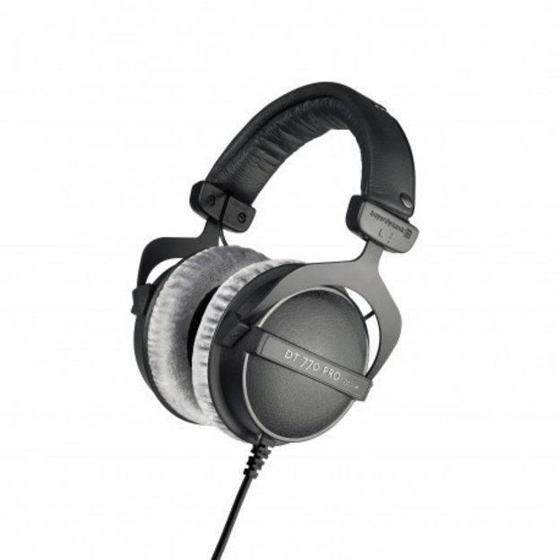 Beyerdynamic | Reference headphones | DT 770 PRO | Wired | On-Ear | Black