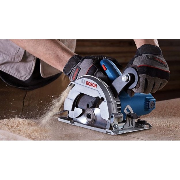 BOSCH CIRCULAR SAW. 165mm/1200W GKS 600