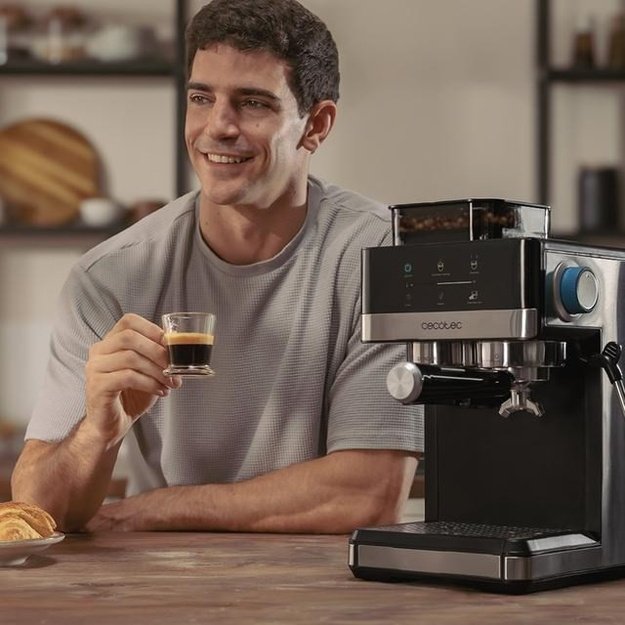 Cecotec Power Espresso 20 Grind Semi-auto Espresso machine 1.7 L
