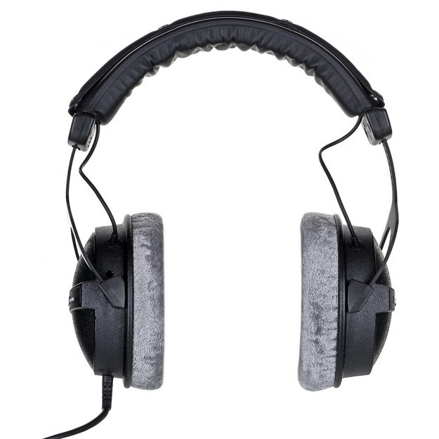 Beyerdynamic | Studio headphones | DT 770 PRO | Wired | On-Ear | Black