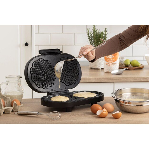 Waffle maker GORENJE WM1200B black, 1200 W 7