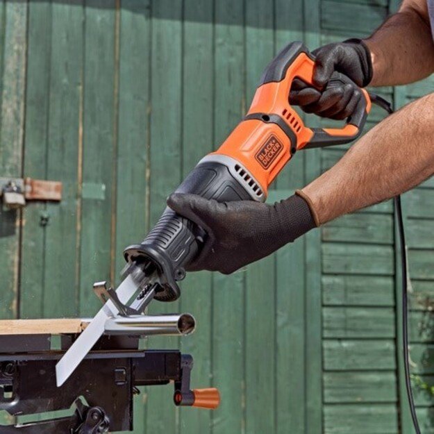 BLACK & DECKER | Reciprocating Saw with Kit Box | BES301K-QS | 750 W 1