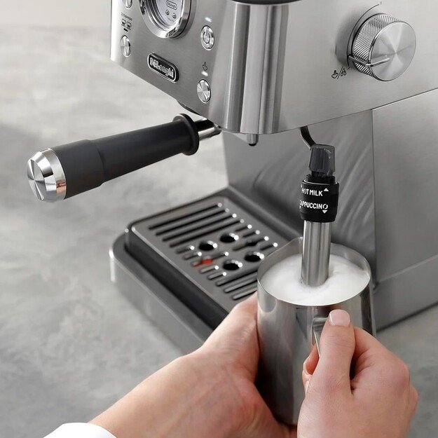 DELONGHI EM450.M Linea 5