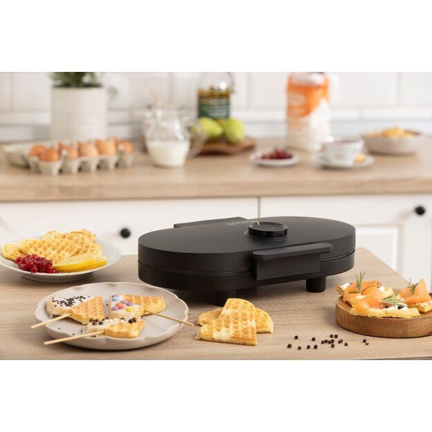 Waffle maker GORENJE WM1200B black, 1200 W 1