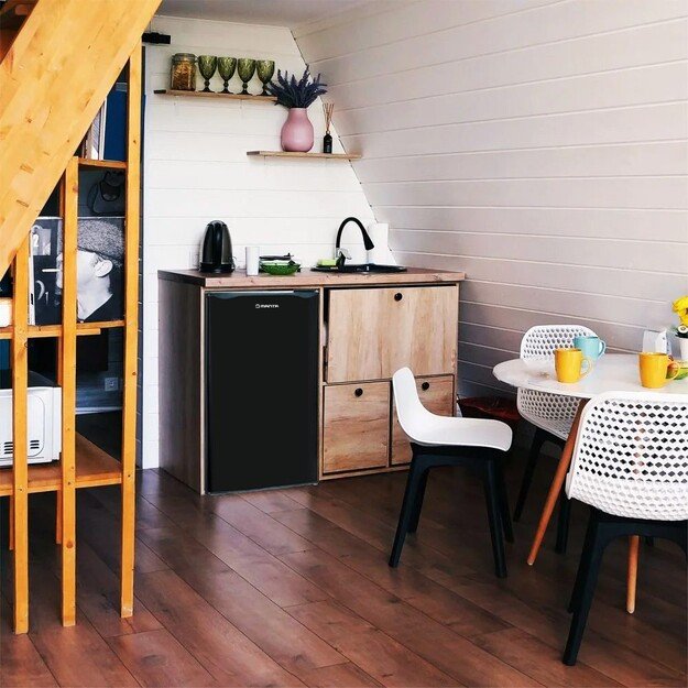 Manta MM520PB Fridge 91L Black 1