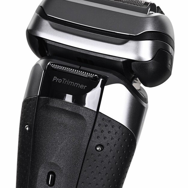 Braun Series 9 Pro+ 9667CC men s shaver Foil shaver Trimmer Silver 1