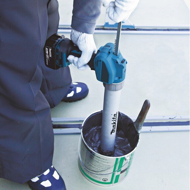 Makita CG100D power adhesive/caulk gun 28 mm/sec