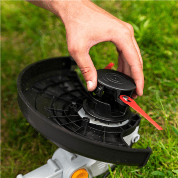 Batavia 18V grass trimmer 250 mm 2-in-1 string and blade trimmer