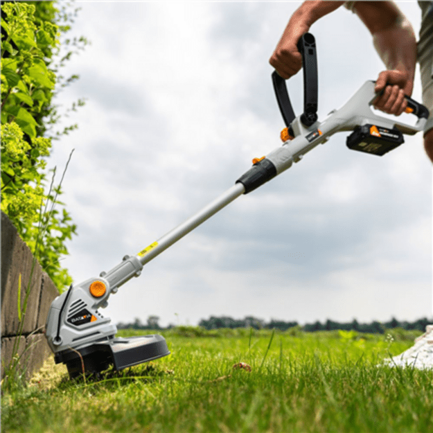 Batavia 18V grass trimmer 250 mm 2-in-1 string and blade trimmer