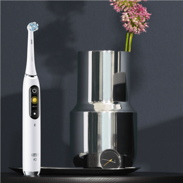 Oral-B | Electric Toothbrush | iO9 Series | Rechargeable | For adults | Number of brush heads included 1 | Number of teeth brush