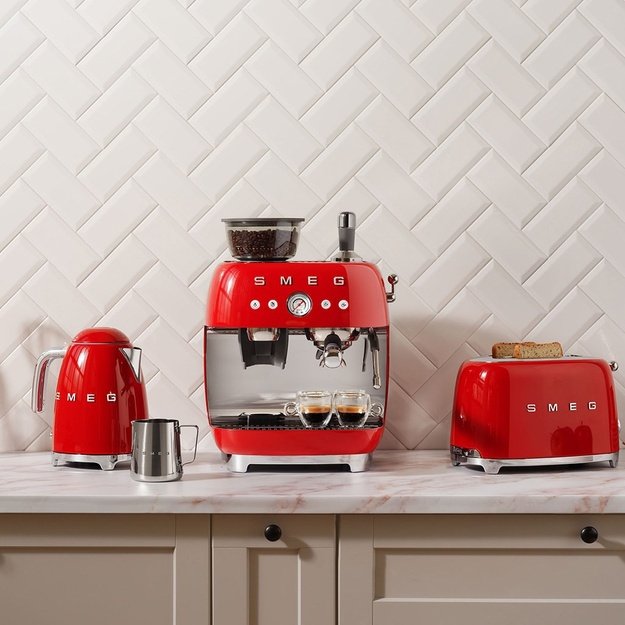 Smeg 50 s Style Espresso Coffee Machine EGF03RDEU Red