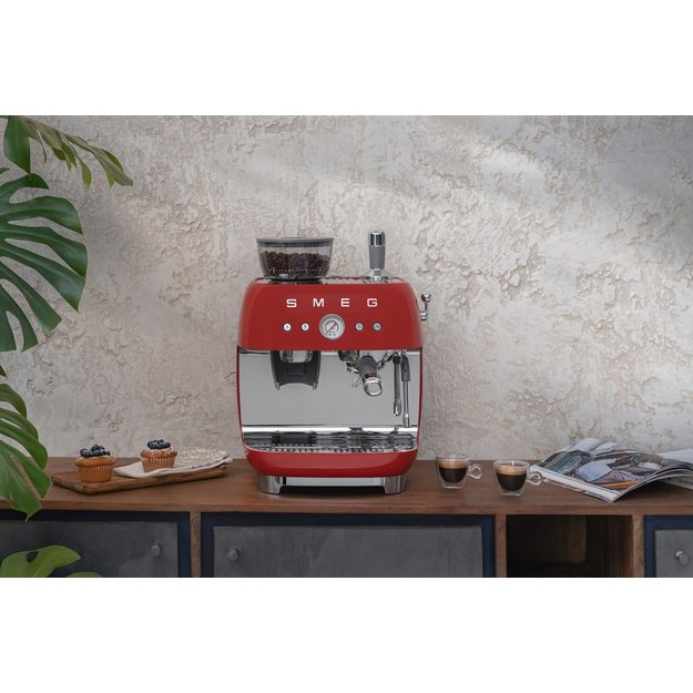 Smeg 50 s Style Espresso Coffee Machine EGF03RDEU Red