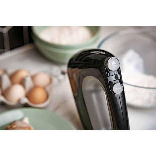 Camry | Hand mixer | CR 4220b | Hand Mixer | 300 W | Number of speeds 5 | Turbo mode | Black