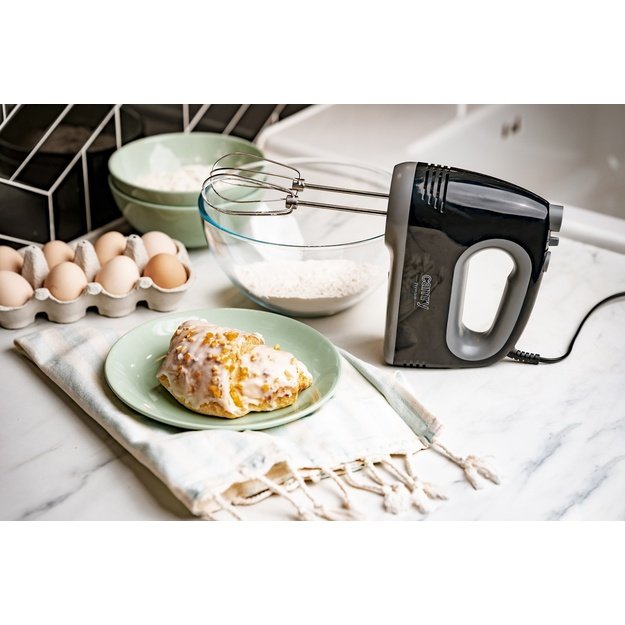 Camry | Hand mixer | CR 4220b | Hand Mixer | 300 W | Number of speeds 5 | Turbo mode | Black