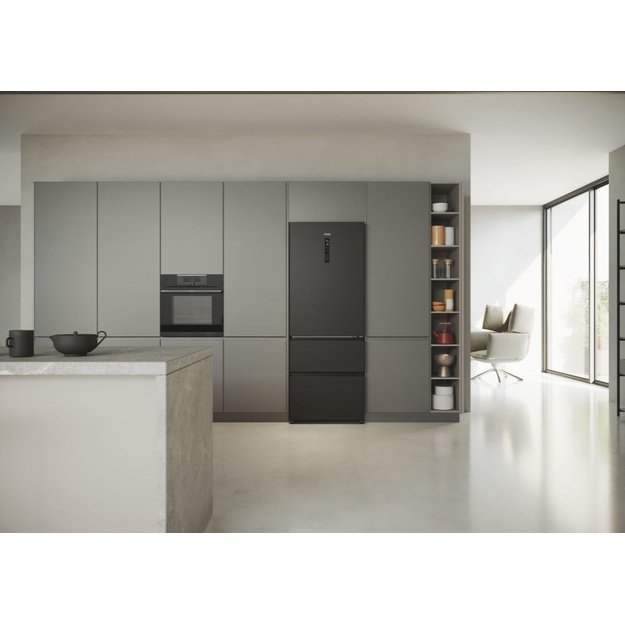 Haier 3D 70 Serie 5 HTR5719ENPT Freestanding 528 L Black