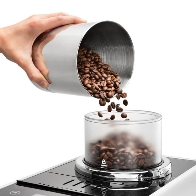 Delonghi | Coffee maker | Rivelia EXAM440.55.W | Pump pressure 19 bar | Built-in milk frother | Fully Automatic | 1450 W | Arcti