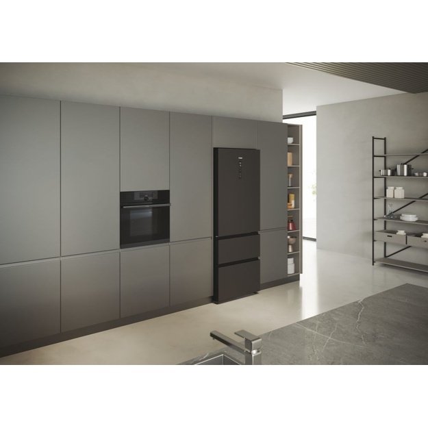 Haier 3D 70 Serie 5 HTR5719ENPT Freestanding 528 L Black