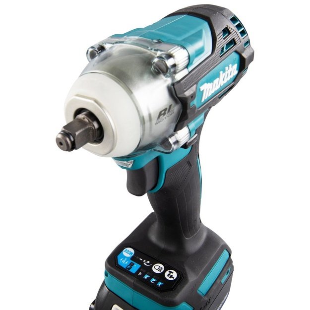 MAKITA. STROKE WRENCH. 18V DTW302Z 300Nm 3/8 