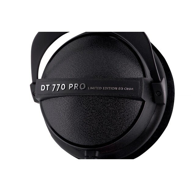 Beyerdynamic DT 770 Pro Black Limited Edition - closed studio headphones 9