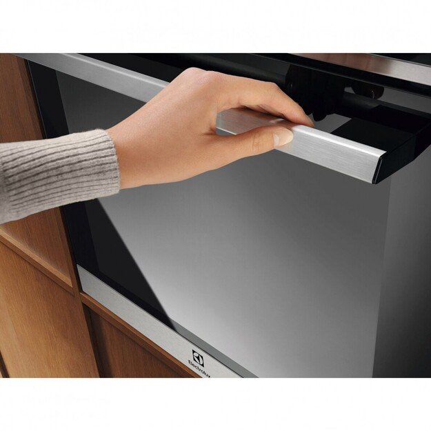 ELECTROLUX EOE8P38X
