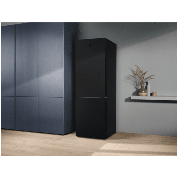 &Scaron;aldytuvas ELECTROLUX LNT7ME32M2