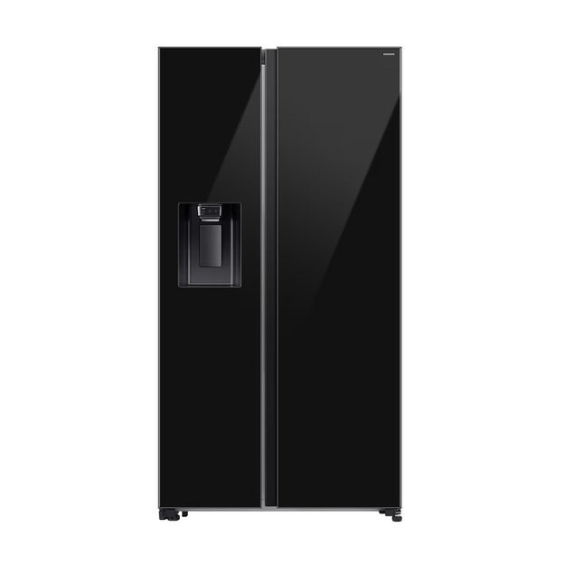 Side by side &scaron;aldytuvas Samsung RS90F Basic, RS70F64KEBEO