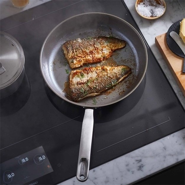 FISKARS FRYING PAN 28 cm ALL STEEL