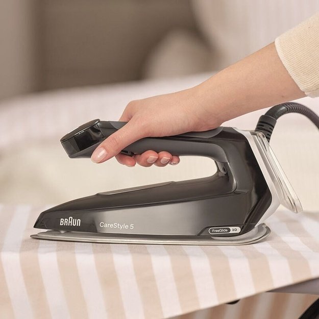 STEAM GENERATOR IS5249BK BRAUN