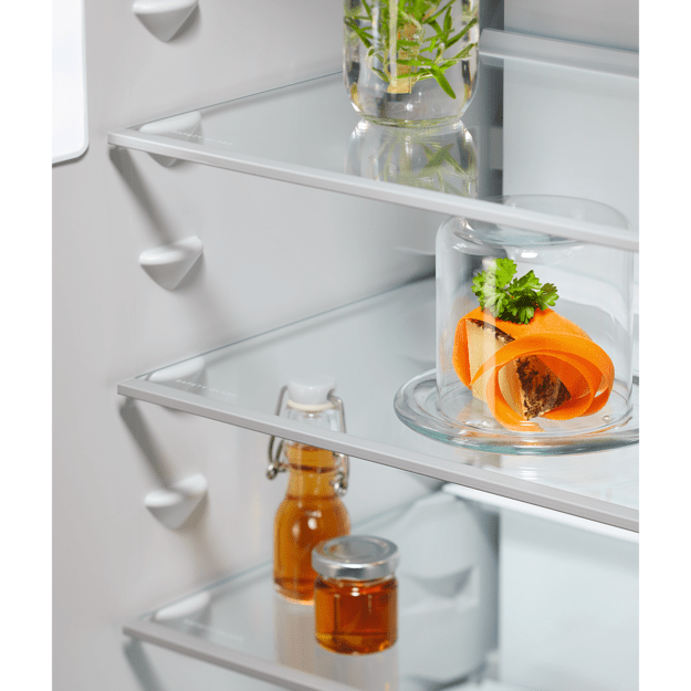 ELECTROLUX E8CNGD18S