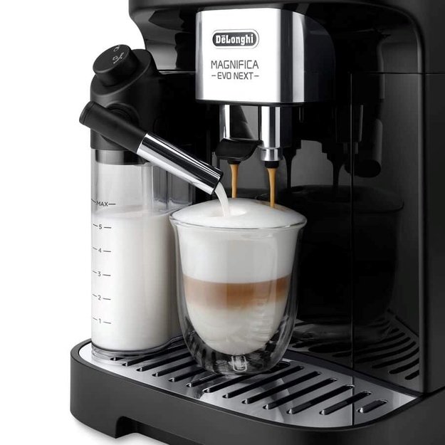 Delonghi Coffee maker | Magnifica Evo | Pump pressure 15 bar | Built-in milk frother | Automatic | 1450 W | Black