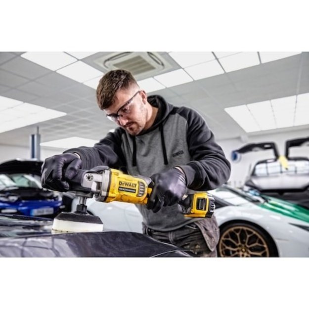 DeWALT DCM849P2-QW car polisher