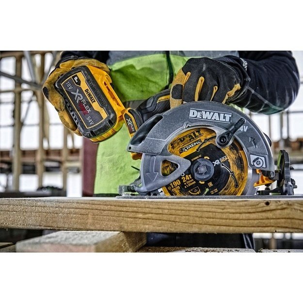 DEWALT FLEXVOLT CIRCULAR SAW 54V FLEXVOLT WITHOUT ACCUMULATION. AND ORDER. TSTAK DCS578NT