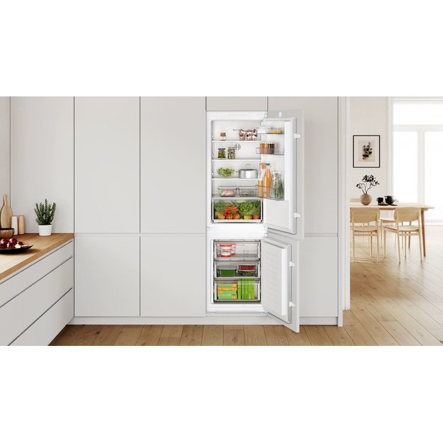 Bosch Serie 2 KIN86NSE0 fridge-freezer Built-in 260 L
