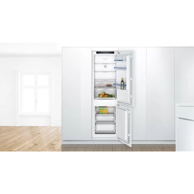 Bosch Serie 4 KIN86VFE0 fridge-freezer Built-in 260 L E 6