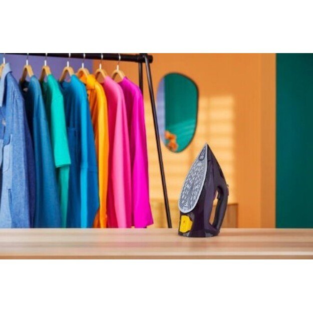 Philips 7061 series DST 30 HV black and purple steam iron 2