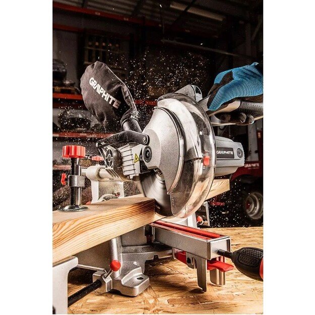 Bevel saw 1800W Graphite blade 254x30 mm 1