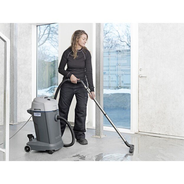 Nilfisk VL500 35 EDF 18 L Drum vacuum Dry&wet 1350 W Bagless