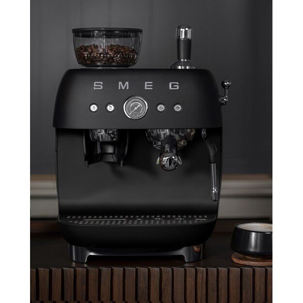 Smeg 50 s Style Espresso Coffee Machine EGF03BLEU Black
