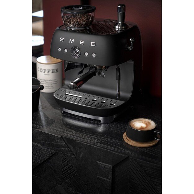 Smeg 50 s Style Espresso Coffee Machine EGF03BLEU Black