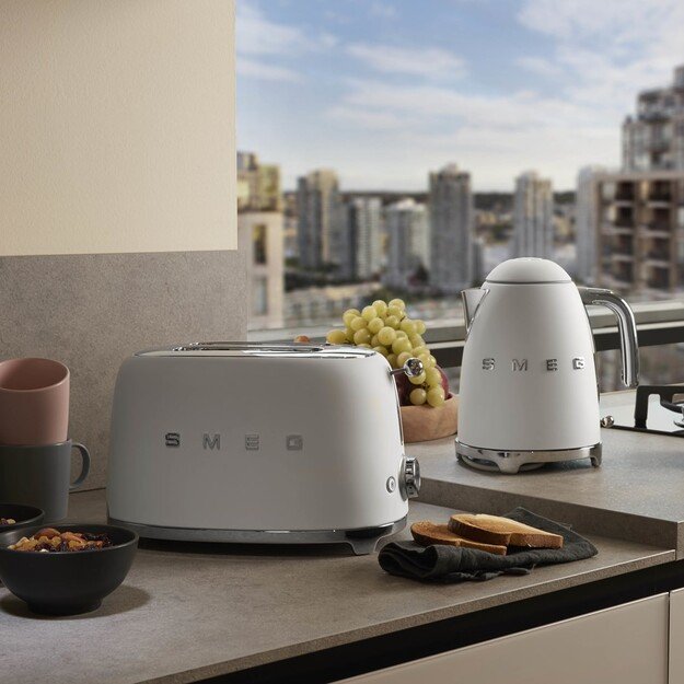 Smeg 50 s Style Kettles KLF03WHMEU White