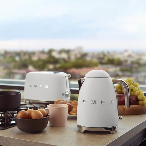 Smeg 50 s Style Kettles KLF03WHMEU White