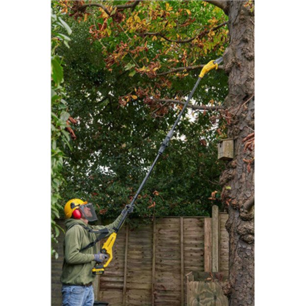 Stanley Cordless chainsaw SFMCPS720M1-QW, 18 V, 20 cm
