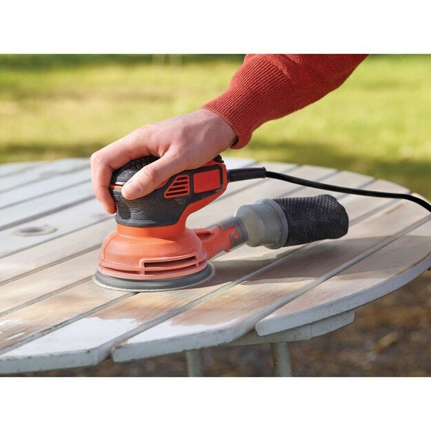BLACK & DECKER