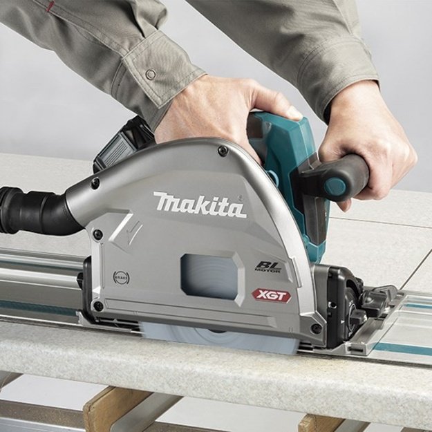 Makita SP001GZ03 plunge router
