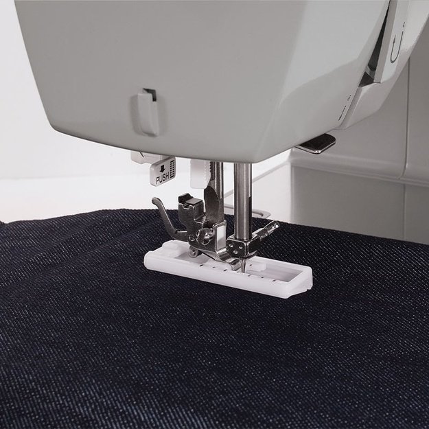 Sewing machine | Singer | SMC 4411 | Number of stitches 11 | Silver